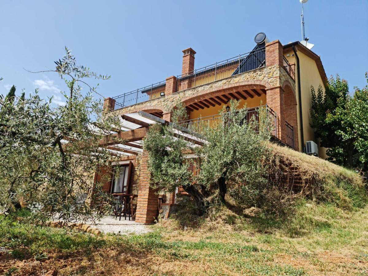 Il Panorama Apartment Montescudaio Luaran gambar