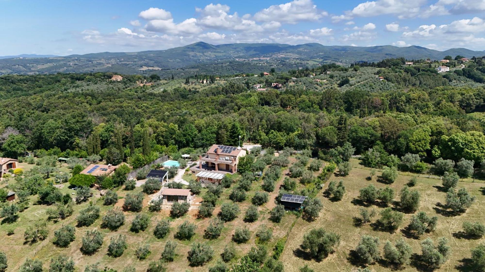 Il Panorama Apartment Montescudaio Luaran gambar