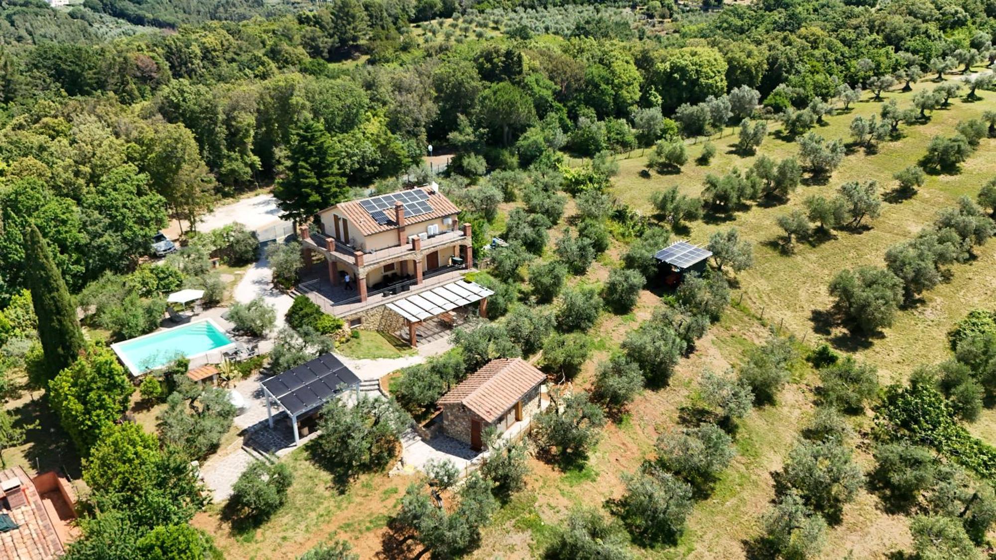 Il Panorama Apartment Montescudaio Luaran gambar